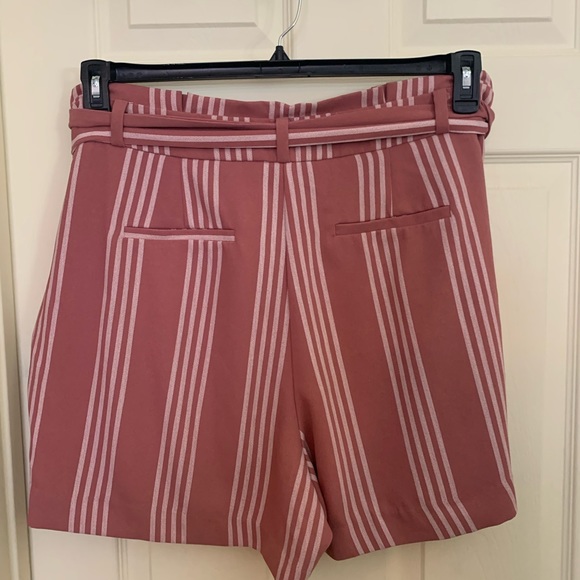 Torrid Paperbag Waist Striped Flowy Shorts with Pockets - Picture 5 of 7